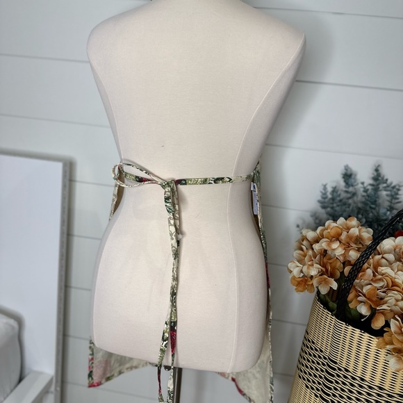April Cornell Merry Vintage Christmas apron rose floral Holiday - Picture 8 of 10